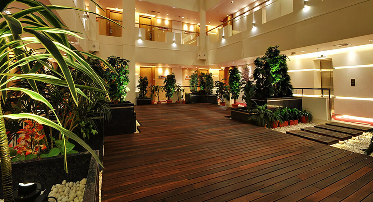 Platinum Hotel